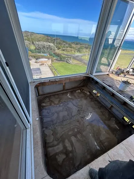 Spa Removal, photo 1